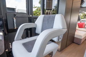 62FT (18.9M) EXPLORER