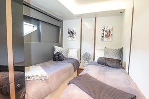 62FT (18.9M) EXPLORER