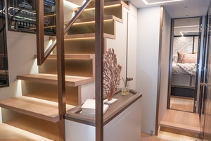 62FT (18.9M) EXPLORER