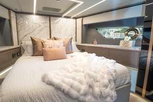 62FT (18.9M) EXPLORER