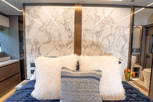 62FT (18.9M) EXPLORER