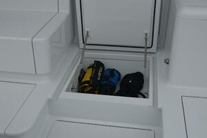 Steel Dreamin 55ft Hatteras Yacht For Sale