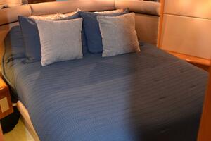 Steel Dreamin 55ft Hatteras Yacht For Sale