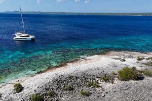 Momentum 42ft Leopard Yacht For Sale