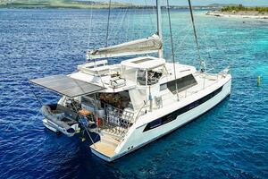 Momentum 42ft Leopard Yacht For Sale