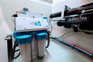 Momentum 42ft Leopard Yacht For Sale