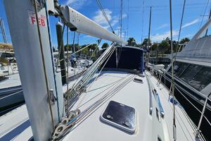 Surprise 47ft Catalina Yacht For Sale