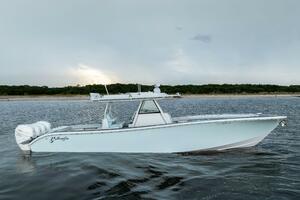 39ft Yellowfin Yacht For Sale