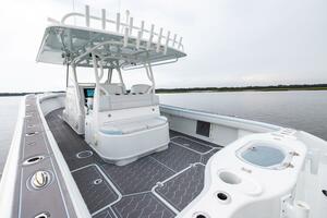 39ft Yellowfin Yacht For Sale