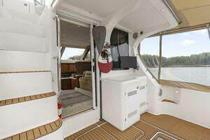 2005 Silverton 34 Convertible thumbnail 22