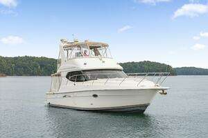 2005 Silverton 34 Convertible thumbnail 4