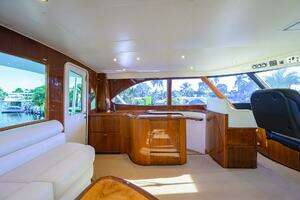 2014 Viking 76 Enclosed Bridge thumbnail 47