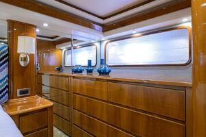 Master Stateroom Seating & Closet