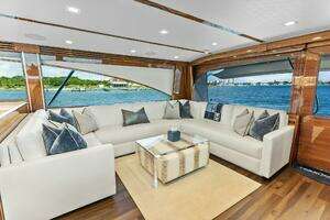 2026 Viking 82 Convertible thumbnail 9