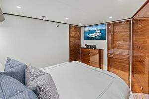 2026 Viking 82 Convertible thumbnail 57