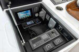 2026 Viking 82 Convertible thumbnail 104
