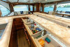2026 Viking 82 Convertible thumbnail 22