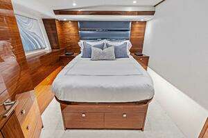 2026 Viking 82 Convertible thumbnail 58