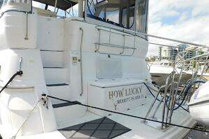 2003 Cruisers Yachts 3750 Motoryacht thumbnail 30