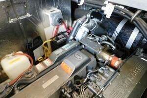 2003 Cruisers Yachts 3750 Motoryacht thumbnail 36