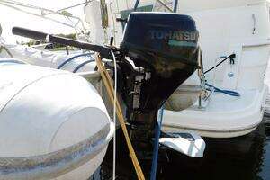 2003 Cruisers Yachts 3750 Motoryacht thumbnail 32