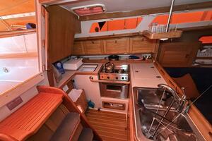 Finisterre 36ft Catalina Yacht For Sale