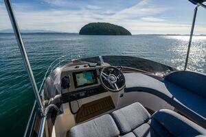 2023 Nimbus 405 Flybridge thumbnail 13