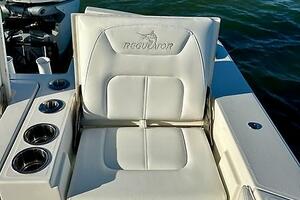 Amy s Cupholder  26ft Regulator Yacht For Sale Amy s Cupholder  26ft Regulator Yacht For Sale