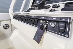 32ft SeaVee Yacht For Sale