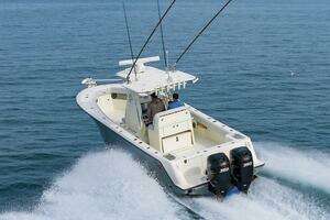 2020 SeaVee 322z thumbnail 14