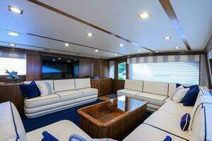 2024 Viking 80 Convertible thumbnail 3
