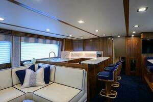 2024 Viking 80 Convertible thumbnail 5