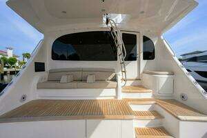 2024 Viking 80 Convertible thumbnail 34