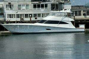 2024 Viking 80 Convertible thumbnail 41
