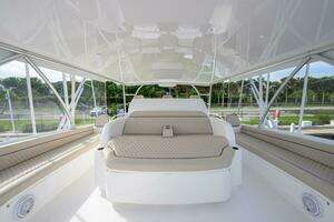 2024 Viking 80 Convertible thumbnail 32