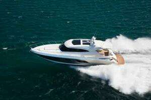 2015 Riviera 6000 Sport Yacht thumbnail 7