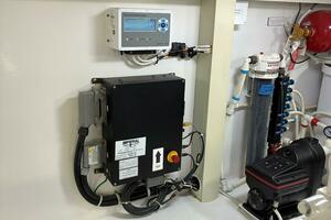 2006 Viking 56 Convertible SUMMER SALT