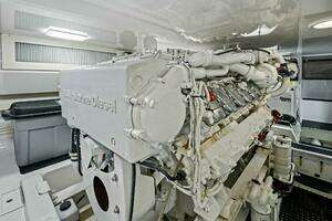 2006 Viking 56 Convertible thumbnail 59