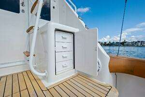 2006 Viking 56 Convertible thumbnail 40