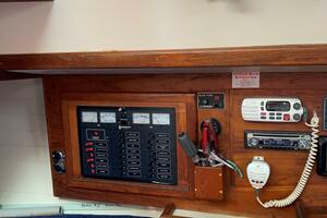 Light Reach 37ft Pacific Seacraft Yacht For Sale