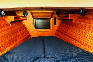 2012 Hinckley Picnic Boat MKIII thumbnail 3