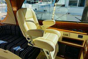 2012 Hinckley Picnic Boat MKIII thumbnail 30