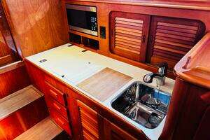 2012 Hinckley Picnic Boat MKIII thumbnail 10