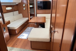 Star Chaser 43ft Beneteau Yacht For Sale