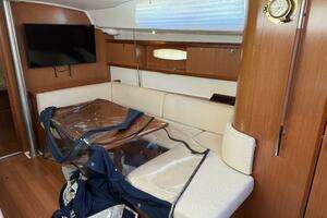 2008 Beneteau Oceanis 43 thumbnail 14