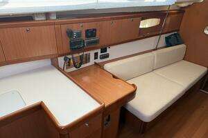 2008 Beneteau Oceanis 43 thumbnail 10