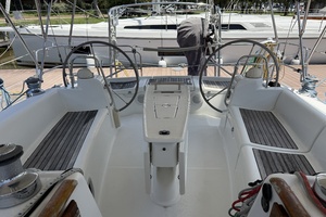 Star Chaser 43ft Beneteau Yacht For Sale