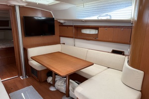 Star Chaser 43ft Beneteau Yacht For Sale
