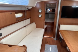 Star Chaser 43ft Beneteau Yacht For Sale