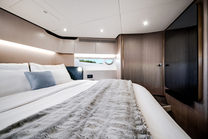 60FT (18.29M) AZIMUT